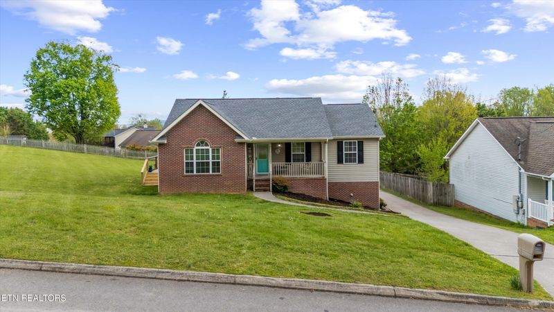 4716 Cabbage Ln, Knoxville, TN 37938