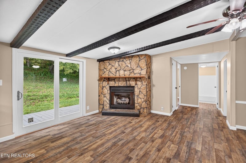 4719 Bogard Rd, Cosby, TN 37722