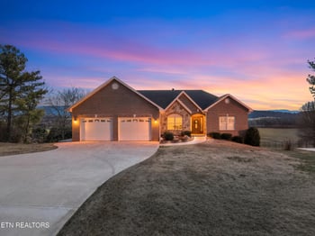 4724 Old Niles Ferry Rd, Maryville, TN 37801