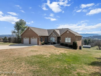 4724 Old Niles Ferry Rd, Maryville, TN 37801