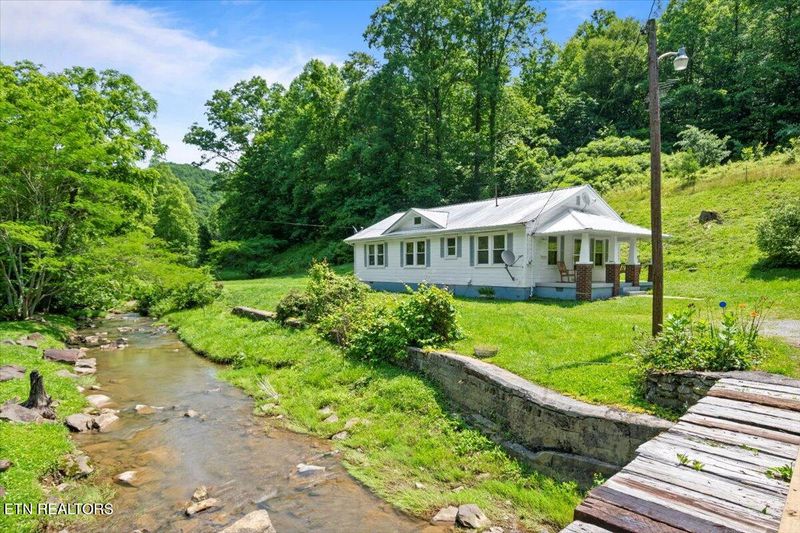 4724 S Highway 25 W, Lafollette, TN 37766