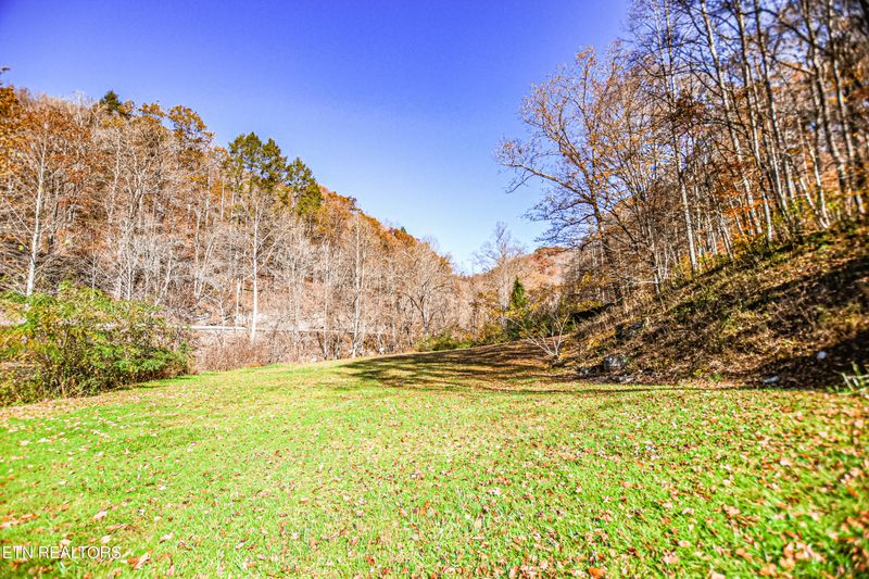 4724 S Highway 25w, Lafollette, TN 37766