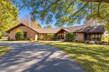 4728 N Wildwood Rd, Maryville, TN 37804