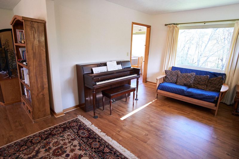 4729 Maplehill Rd, Knoxville, TN 37914