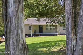 4737 Roane State Hwy, Rockwood, TN 37854