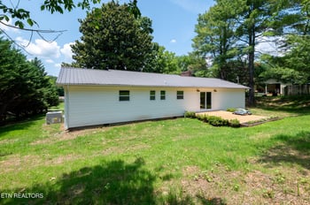 474 Bank St, Tellico Plains, TN 37385