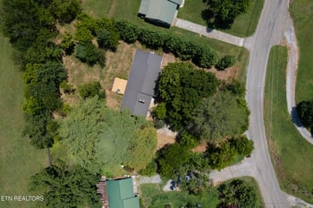 474 Bank St, Tellico Plains, TN 37385