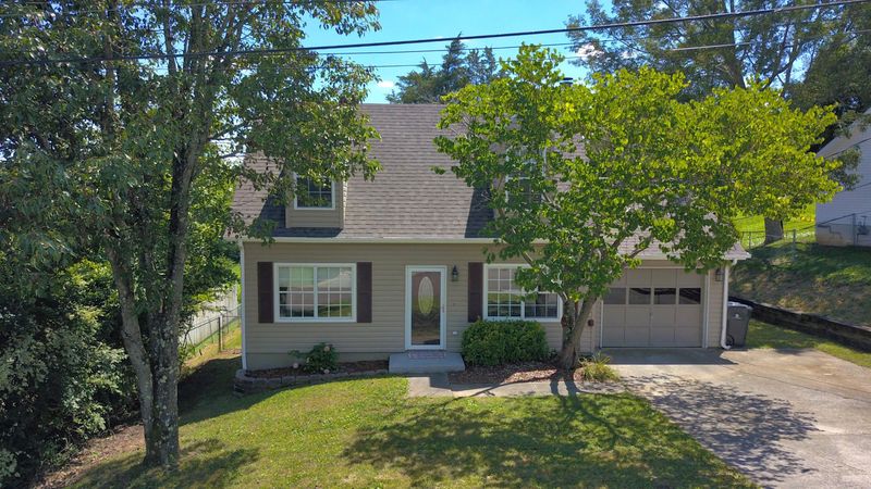 4741 Brierley Dr, Knoxville, TN 37921