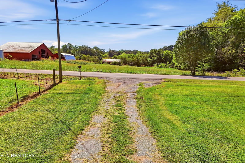 4745 Morganton Rd, Maryville, TN 37801