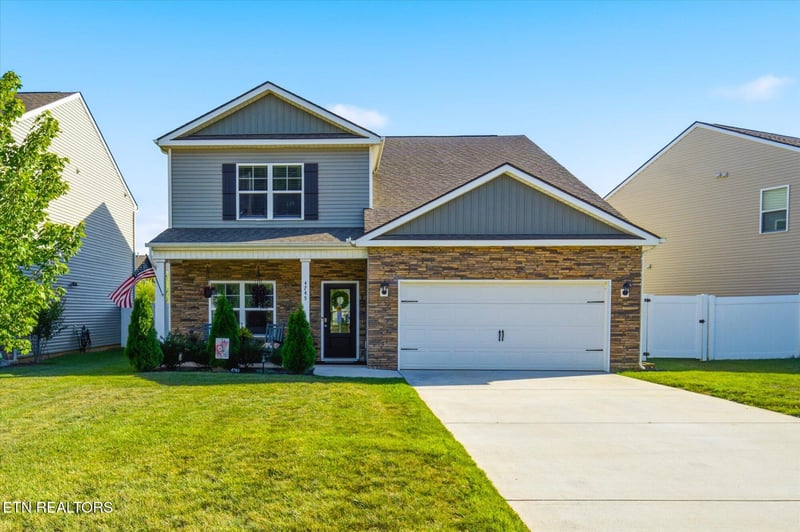 4745 Willow Bluff Cir, Knoxville, TN 37914