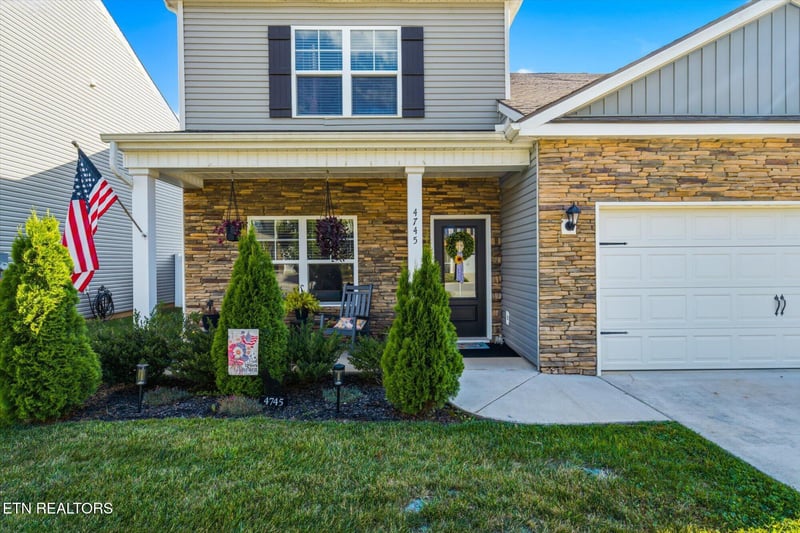 4745 Willow Bluff Cir, Knoxville, TN 37914