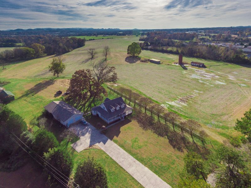 475 Isbill Rd, Madisonville, TN 37354