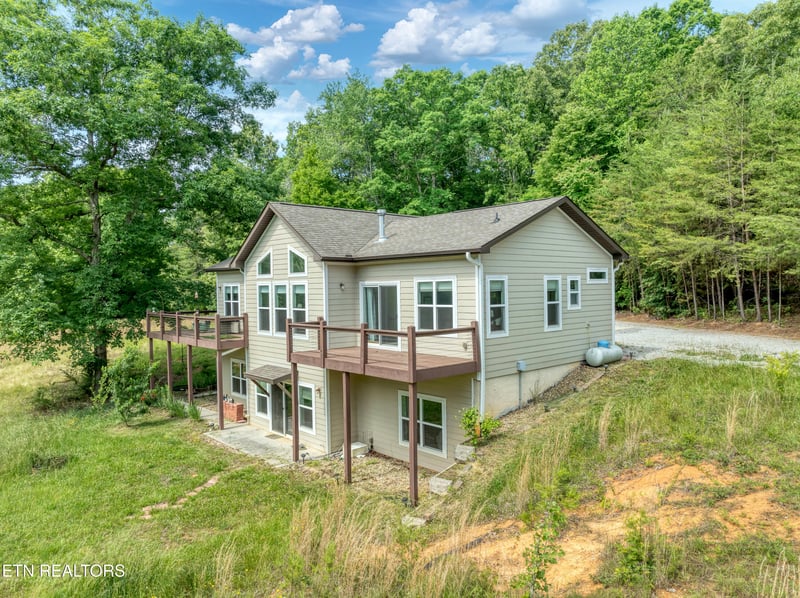 475 Short Bark Rd, Madisonville, TN 37354
