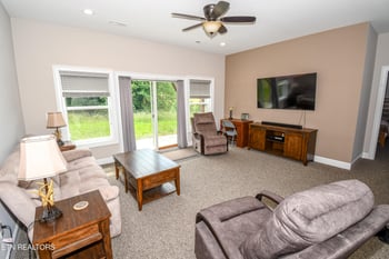 475 Short Bark Rd, Madisonville, TN 37354