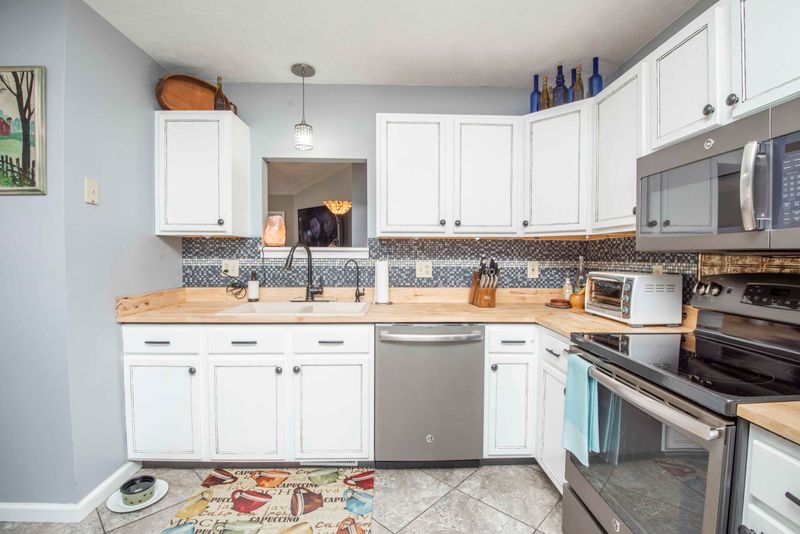 4754 Cabbage Ln, Knoxville, TN 37938
