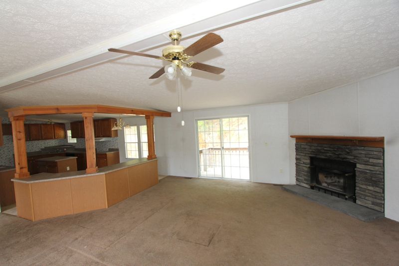 4760 Pryor Ln, Cosby, TN 37722