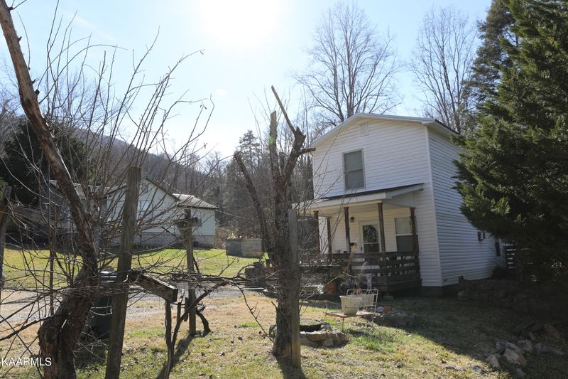 4764 Fred Jennings Rd, Walland, TN 37886