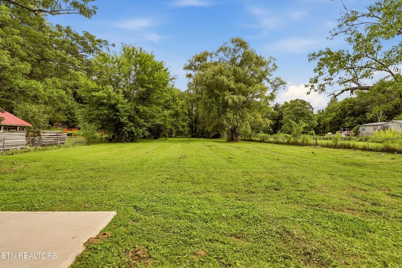 477 Marlow Cir, Clinton, TN 37716