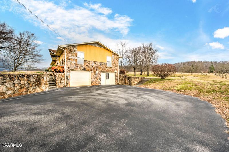 4779 New Corinth Rd, Blaine, TN 37709