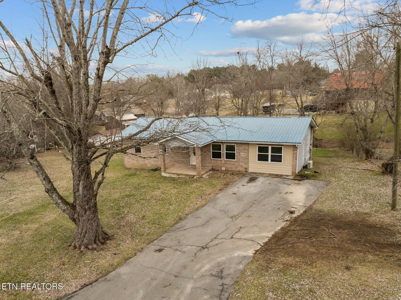 478 Lee Dr, Crossville, TN 38555