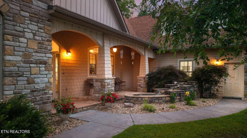 479 Mill Creek Rd, Pigeon Forge, TN 37863