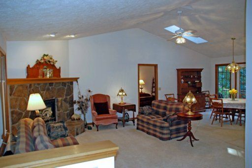 48 Bingham Ln, Crossville, TN 38558