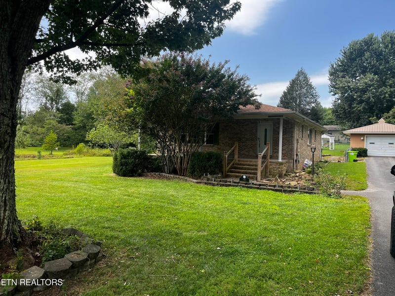 48 Fallingbrook Dr, Crossville, TN 38555