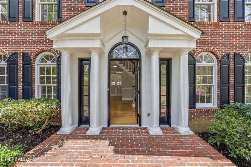 48 Rivers Run Way, Oak Ridge, TN 37830