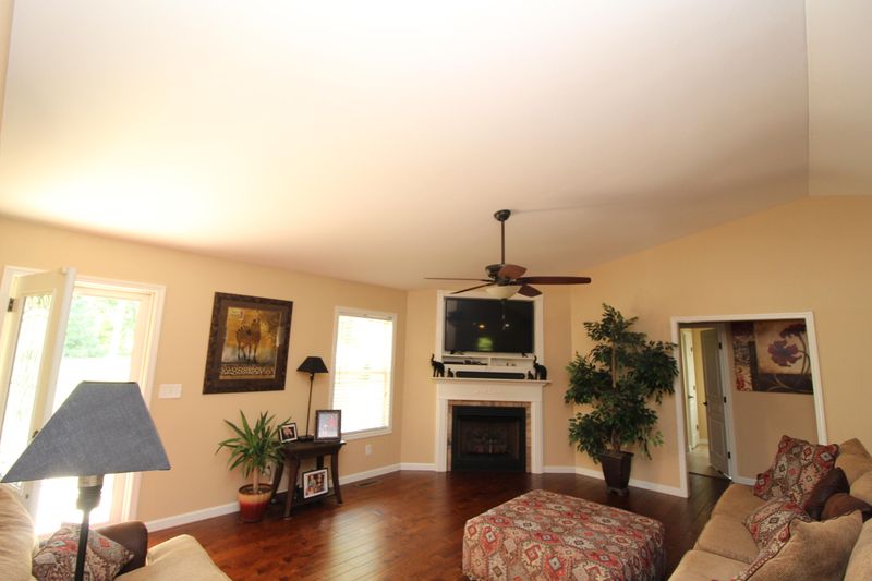 48 Stonecrest Ave, Crossville, TN 38571