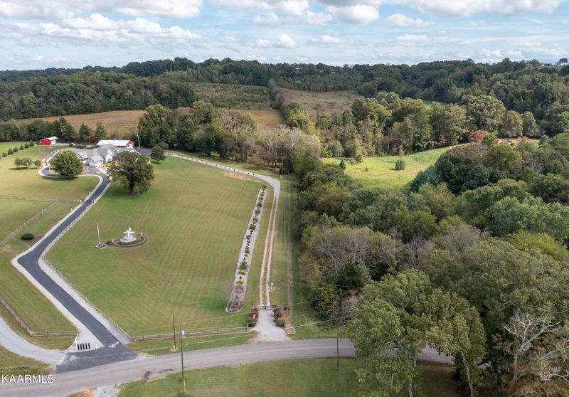 480 Hawkins Rd, Sweetwater, TN 37874