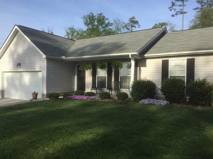 4804 Bradshaw Rd, Knoxville, TN 37912