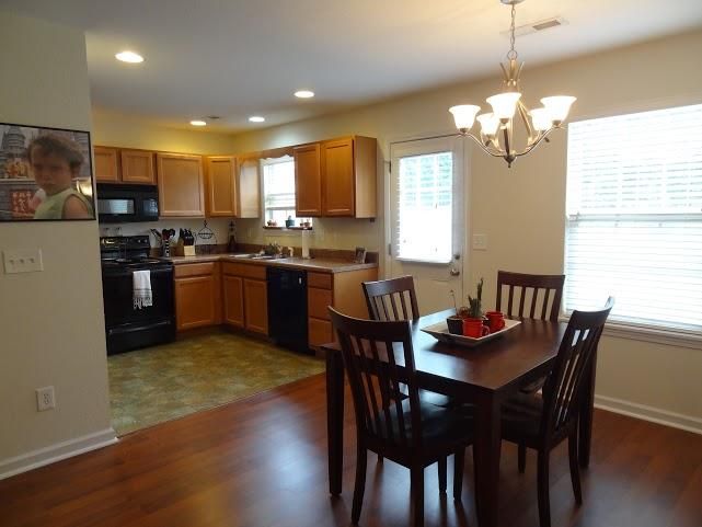 4804 Bradshaw Rd, Knoxville, TN 37912