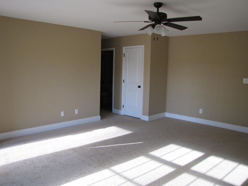 4805 Unitia Rd, Lenoir City, TN 37772