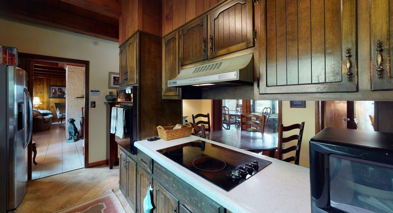 4809 Riversedge Rd, Louisville, TN 37777
