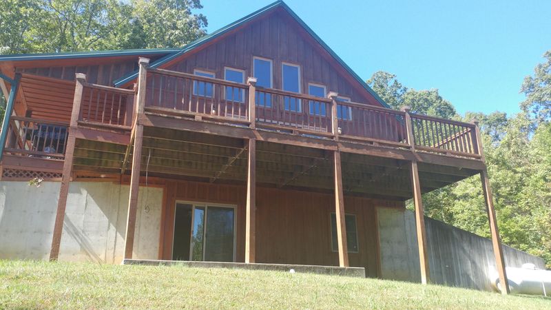 481 Forest Ln, Oneida, TN 37841