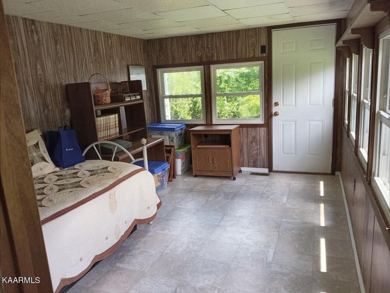 481 Miller Fork Ln, Lafollette, TN 37766