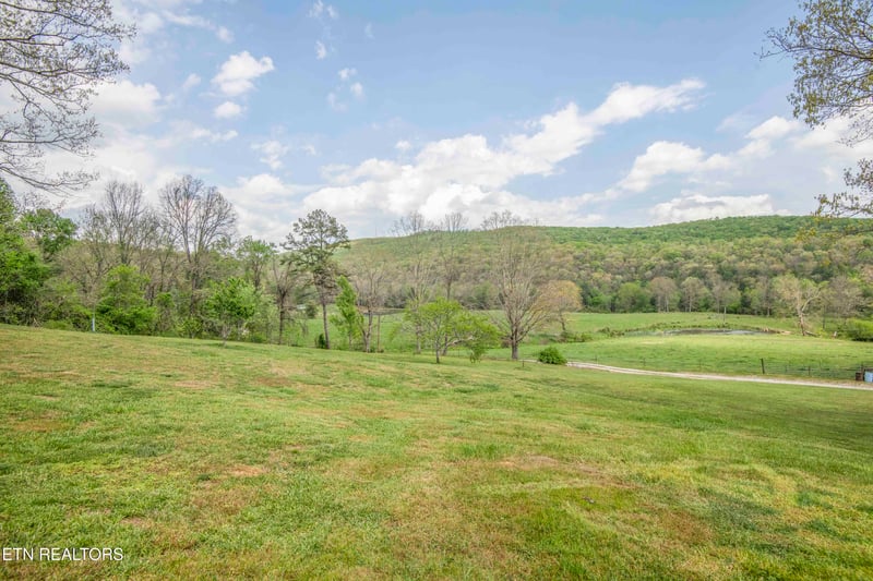 481 Piney Creek Rd, Rockwood, TN 37854