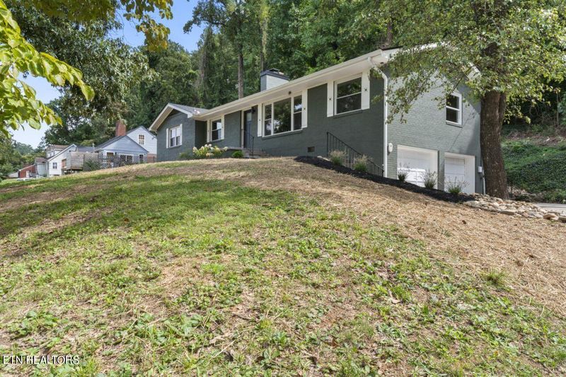 4810 Holston Dr, Knoxville, TN 37914