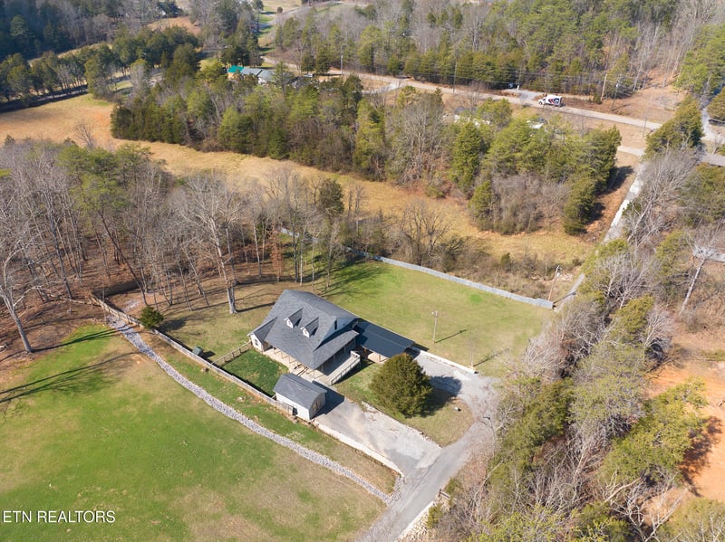 4816 E Raccoon Valley Dr, Knoxville, TN 37938