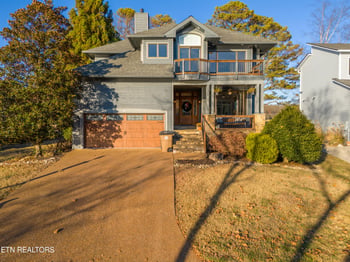 4817 River Place Dr, Knoxville, TN 37914