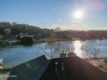 4817 River Place Dr, Knoxville, TN 37914