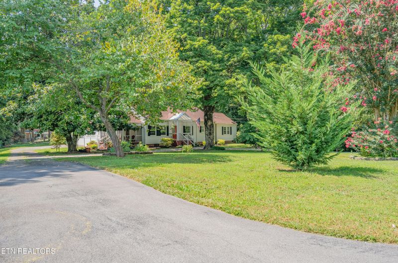 4818 Skyline Dr, Knoxville, TN 37914