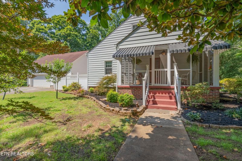 4818 Skyline Dr, Knoxville, TN 37914