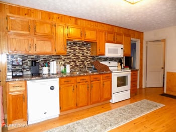 4820 Ray St, Morristown, TN 37814