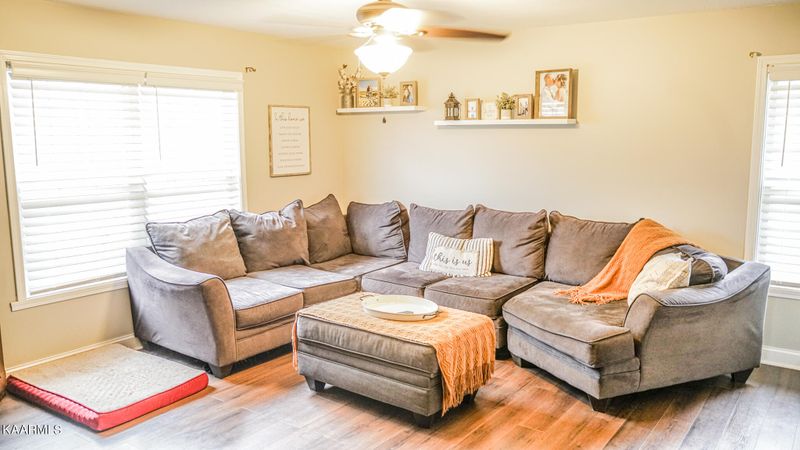 4821 E Emory Rd, Knoxville, TN 37938
