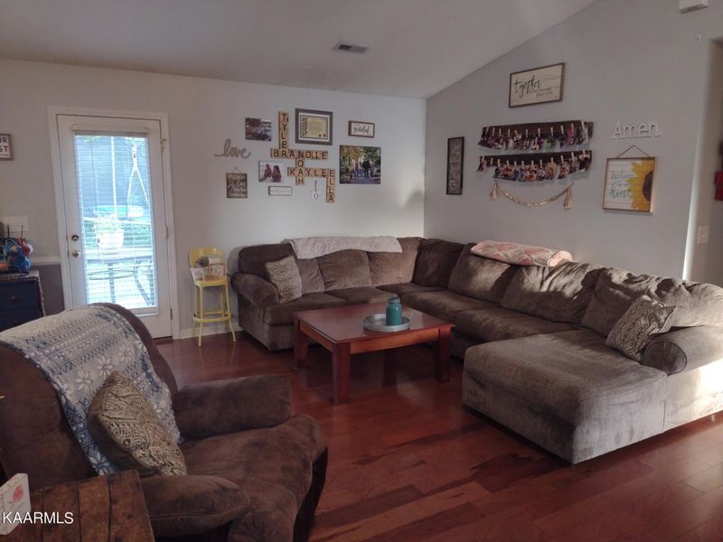 4824 Anne Payne Ln, Powell, TN 37849