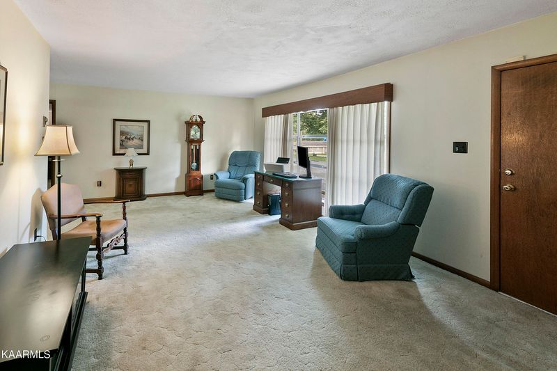 4825 Ball Camp Pike, Knoxville, TN 37921
