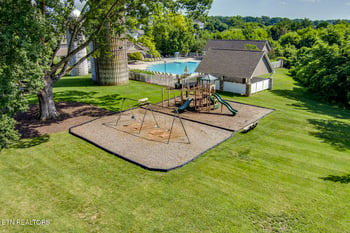 4826 Stoneyhurst Ln, Knoxville, TN 37918