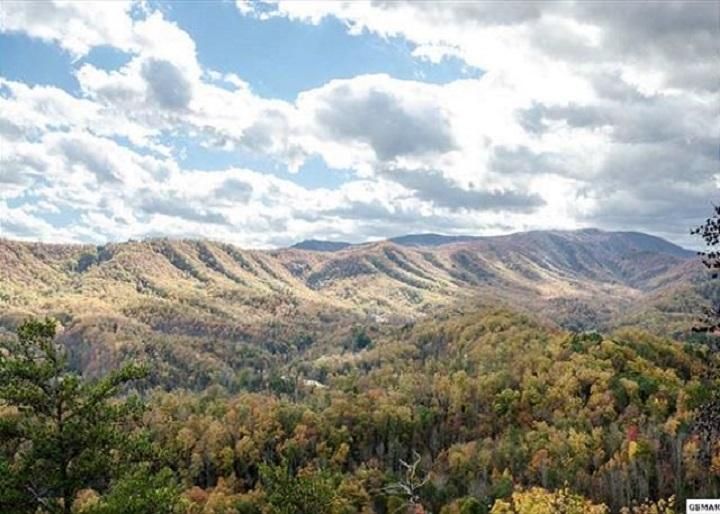 4829 Highland Place Way, Sevierville, TN 37862