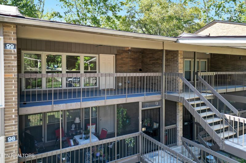 483 Canberra Dr #99, Knoxville, TN 37923